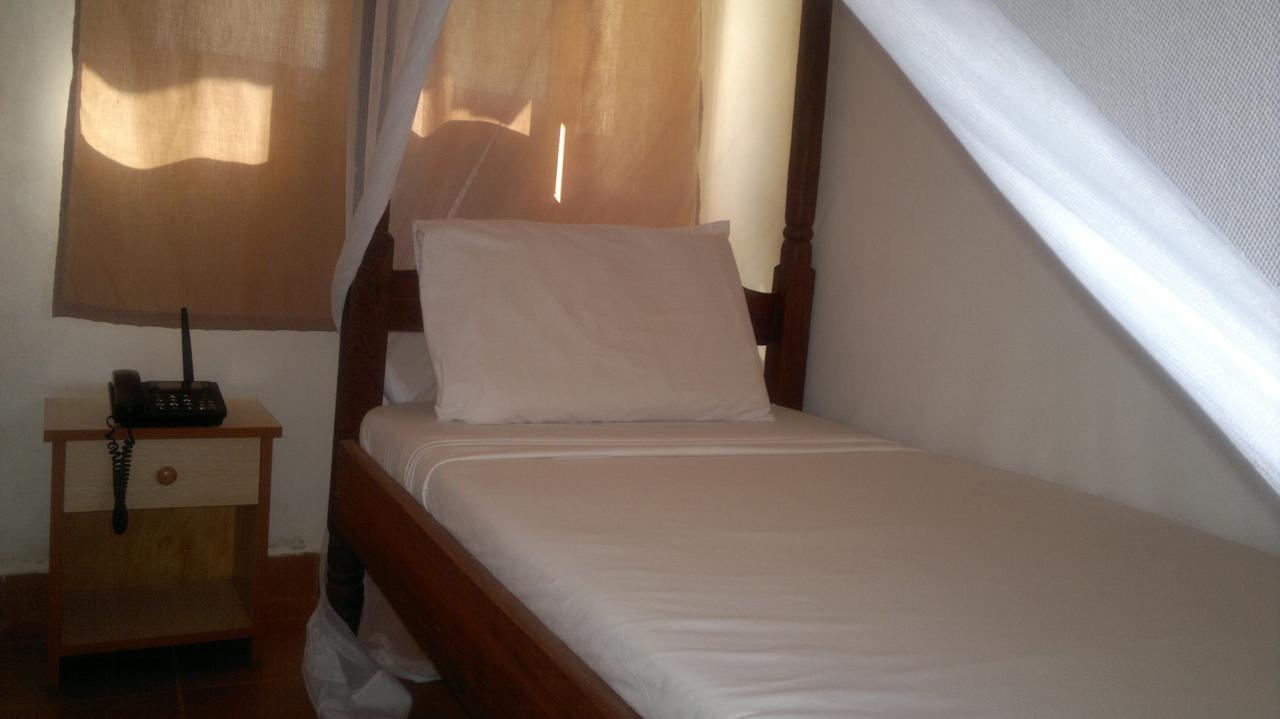 Prestige Holiday Resort Malindi Buitenkant foto